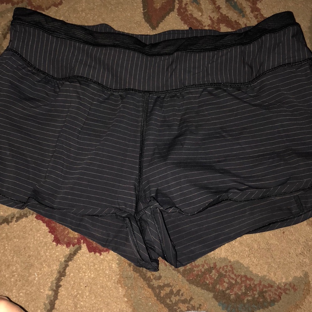 Lululemon size 8 speed shorts GUC